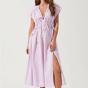 ASTR the Label Lorrie Sleeveless Ruched Midi Dress
